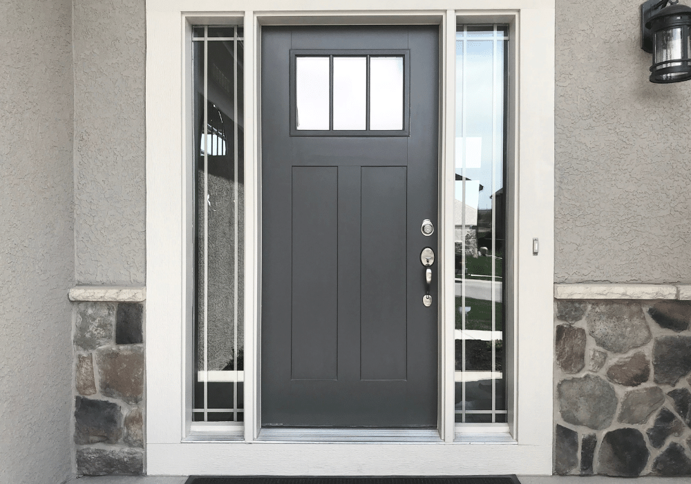Signs You Need To Replace Your Doors, licensed contractor Image